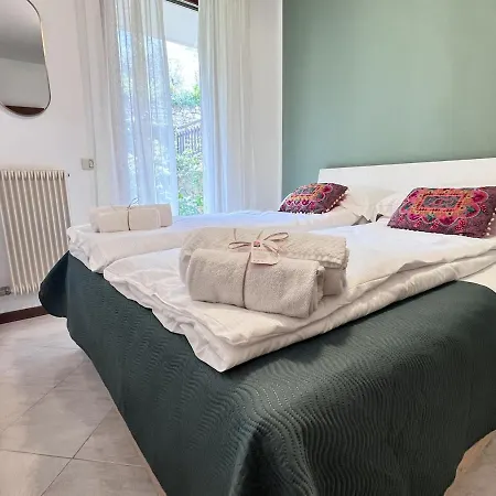 Theo Beths House Apartmán *