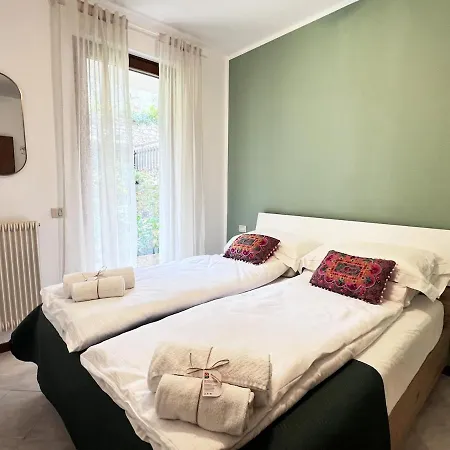 Theo Beths House Apartmán Assenza di Brenzone